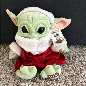 Brand New Build-A-Bear Star Wars baby yoda Plush Clothes can be changed -wth bag